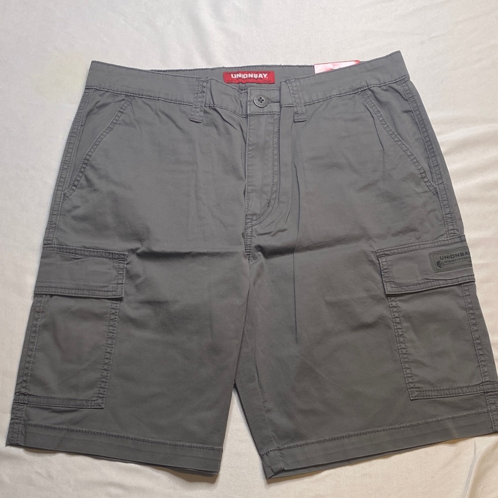 UNIONBAY Men's Grey Cargo Shorts
